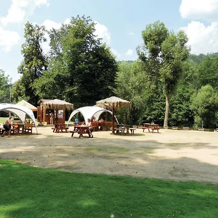Two-bedroom Holiday In Σπίτι διακοπών *